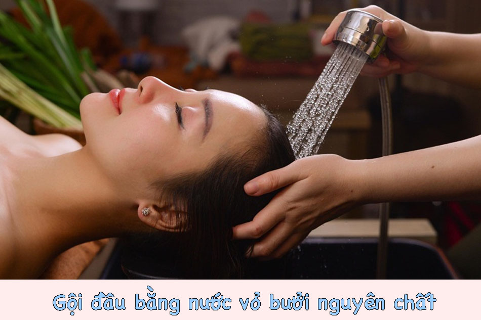 Gội đầu bằng nước vỏ bưởi nguyên chất